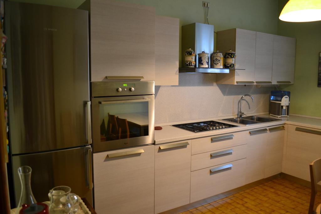 Le Bouganville Apartment Desenzano del Garda Esterno foto