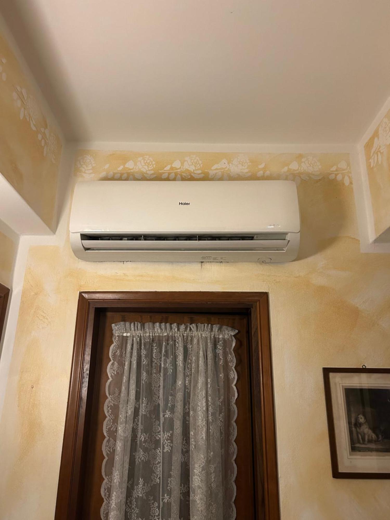 Le Bouganville Apartment Desenzano del Garda Esterno foto