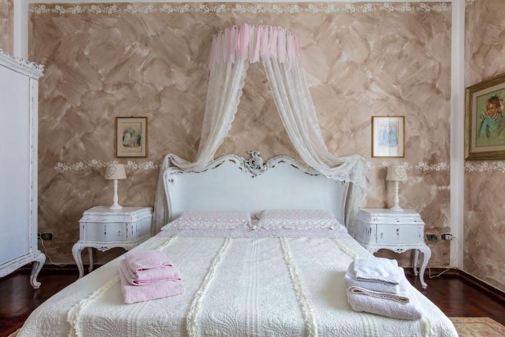 Le Bouganville Apartment Desenzano del Garda Esterno foto