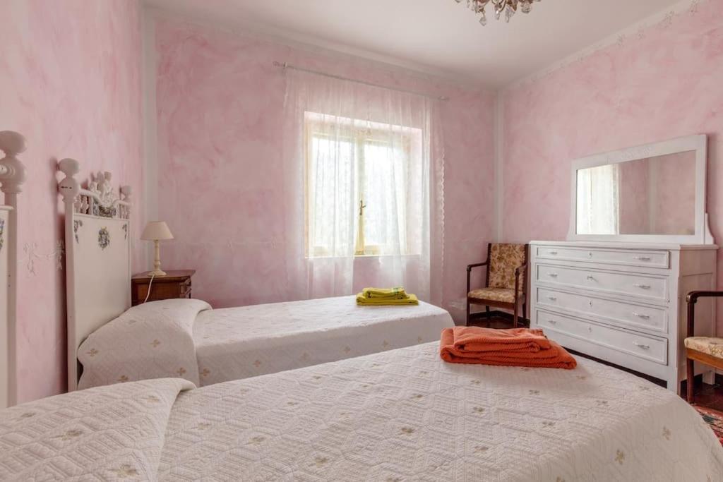 Le Bouganville Apartment Desenzano del Garda Esterno foto