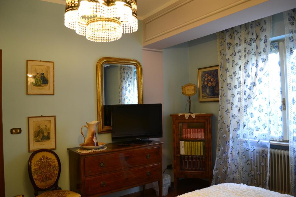 Le Bouganville Apartment Desenzano del Garda Camera foto