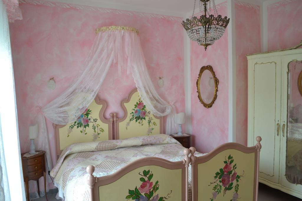 Le Bouganville Apartment Desenzano del Garda Esterno foto