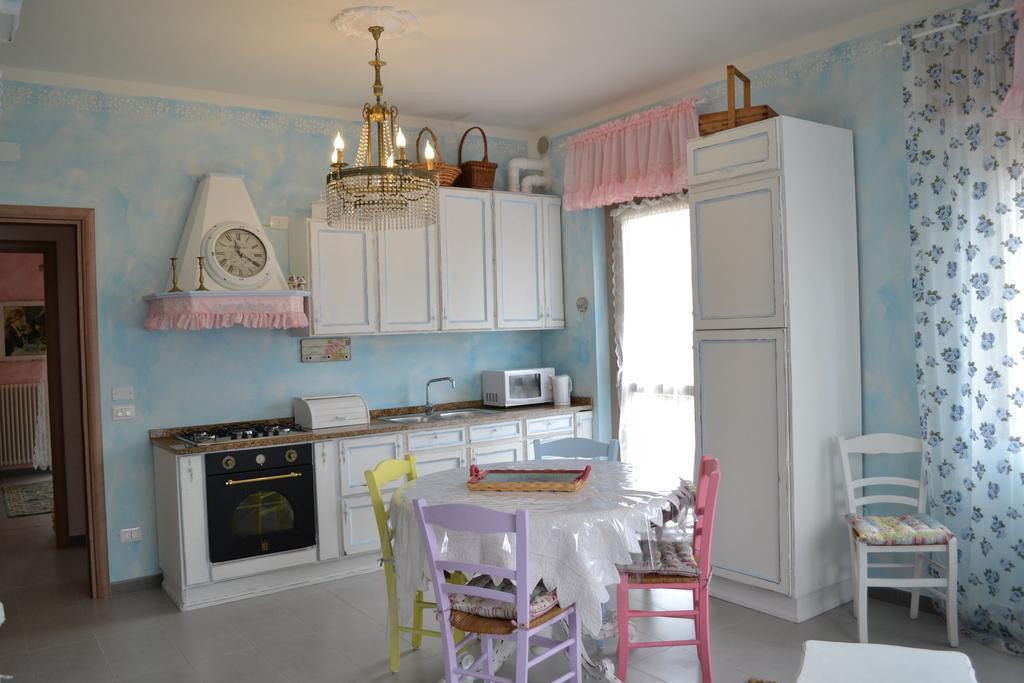 Le Bouganville Apartment Desenzano del Garda Esterno foto