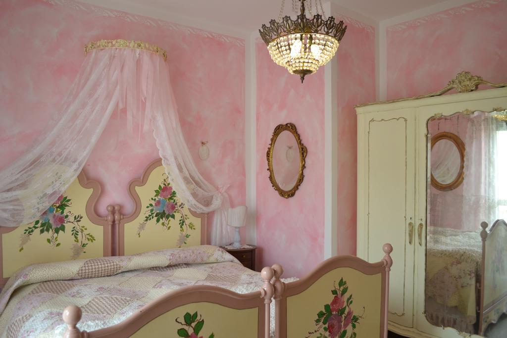 Le Bouganville Apartment Desenzano del Garda Esterno foto