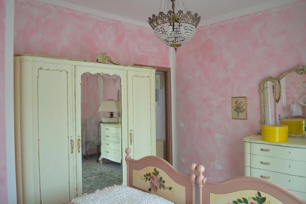 Le Bouganville Apartment Desenzano del Garda Esterno foto