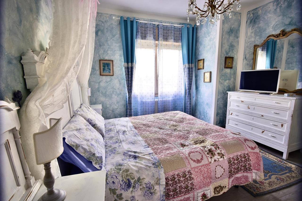 Le Bouganville Apartment Desenzano del Garda Esterno foto